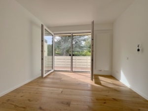 Schlafzimmer mit Balkon