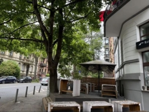 Straßencafe