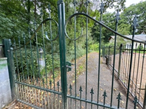 Das Tor zum Grundstück